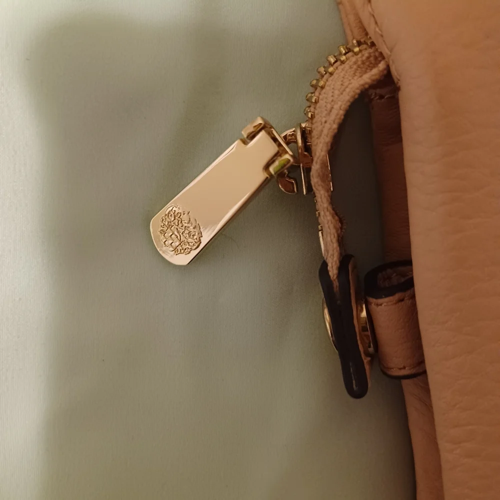 Vince Camuto Cami Leather Crossbody Bag